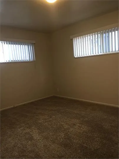228 Stewart Street Apts — Photo 4