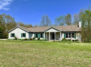 5830 Fox Lake Rd, Athens, OH 45701
