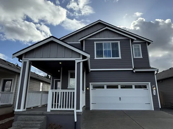 1122 Parkside Ave, Woodburn, OR 97071
