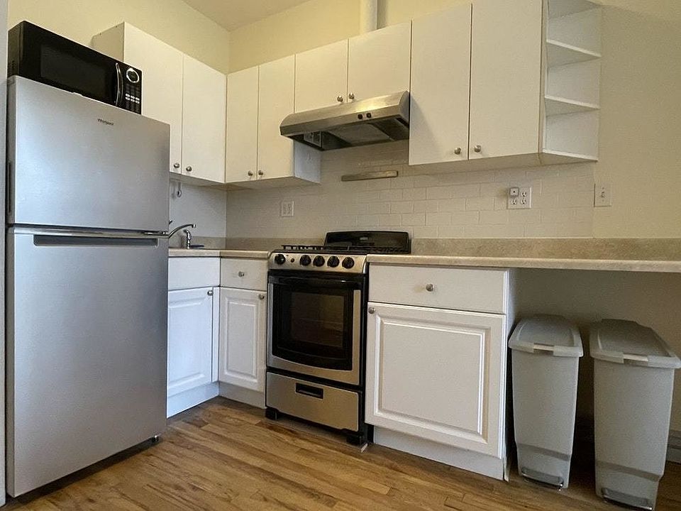 1st image of 2326 2nd Ave APT 3S