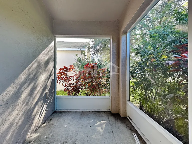 1002 Cristelle Jean Dr — Photo 18