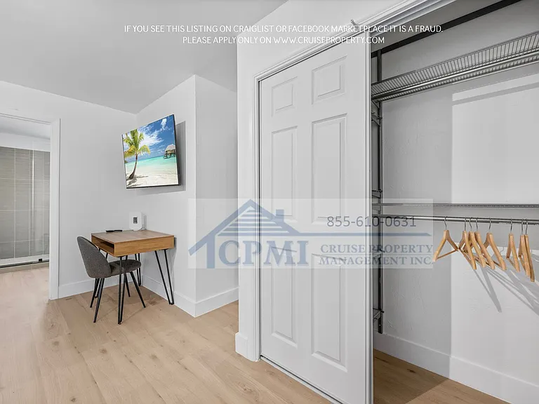 2021 Plunkett St Hollywood, FL 33020 — Photo 14