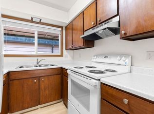 2945 SE Washington St, Portland, OR 97214