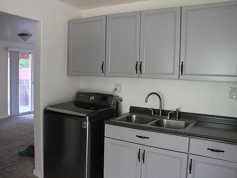 3 bed, 1531 sqft, $2,300 — Photo 2
