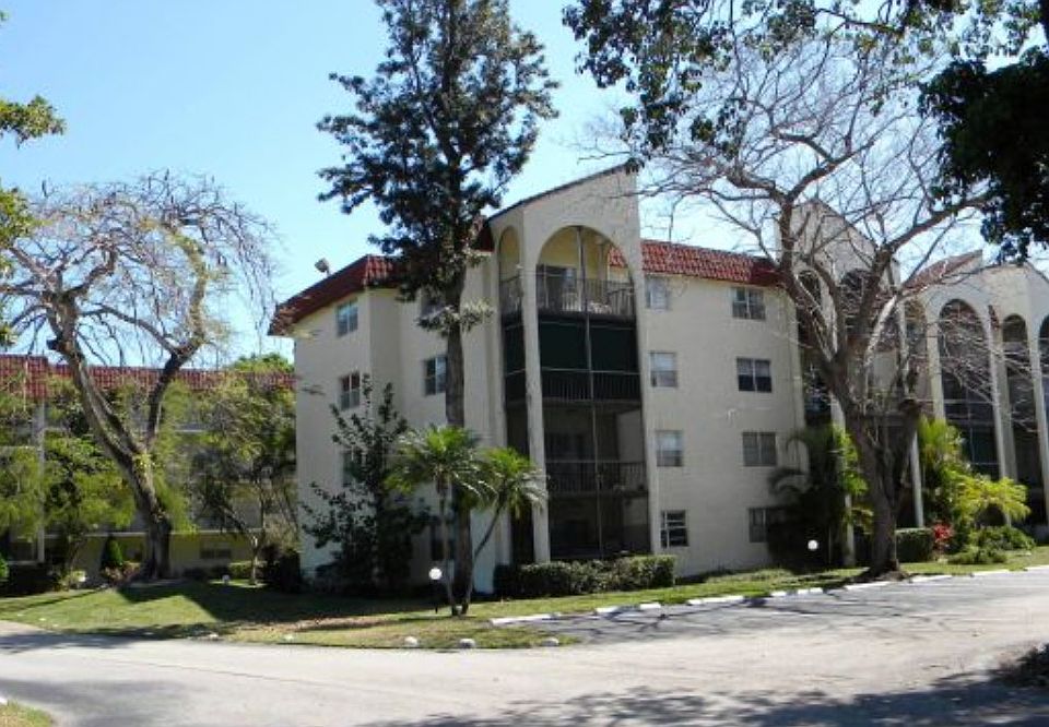 1st image of 3360 Spanish Moss Ter APT 111