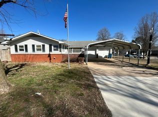 1026 Flower Box Ln, Neosho, MO 64850