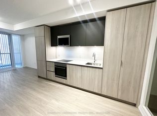 8 Widmer St #804, Toronto, ON M5V 0W6