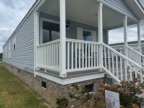 2nd image of 848 Lookout Dr