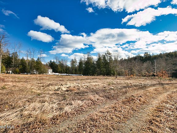 4th image of 3981 N Shore Road #2A