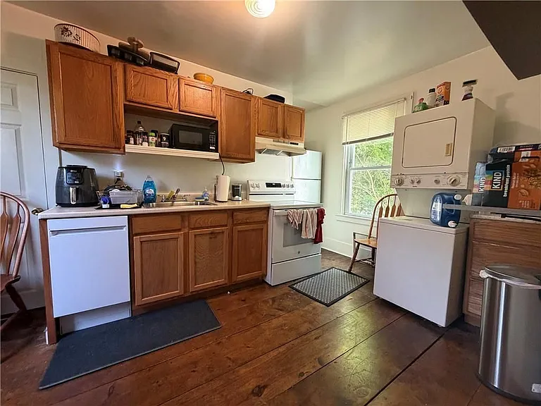 5 Warner St #2 — Photo 4