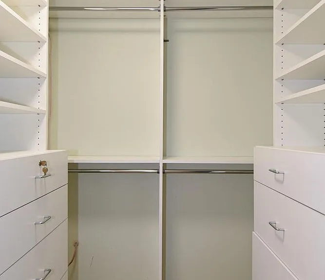 4037 Broadwire Dr — Photo 32
