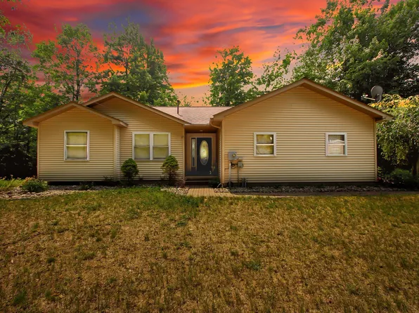 8188 E Sparling Rd, Fife Lake, MI 49633