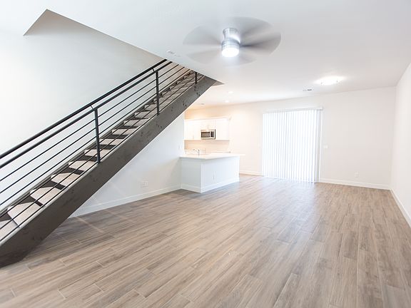3rd image of 1850 N 51st St #3B-2Ba-1776Sqft