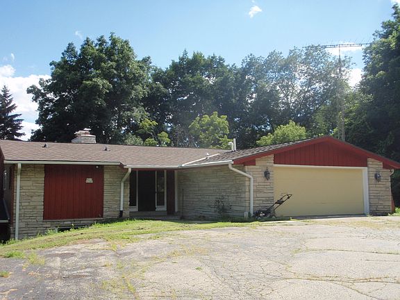 2nd image of W213N5349 Adamdale Dr
