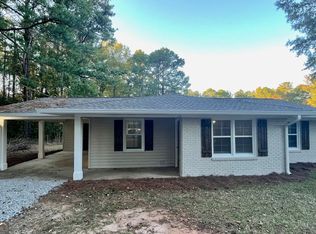 186 Robert Taylor Rd, Lagrange, GA 30240