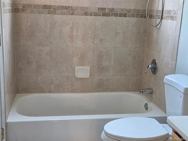 16 Pavilion Ridge Way #6 — Photo 6