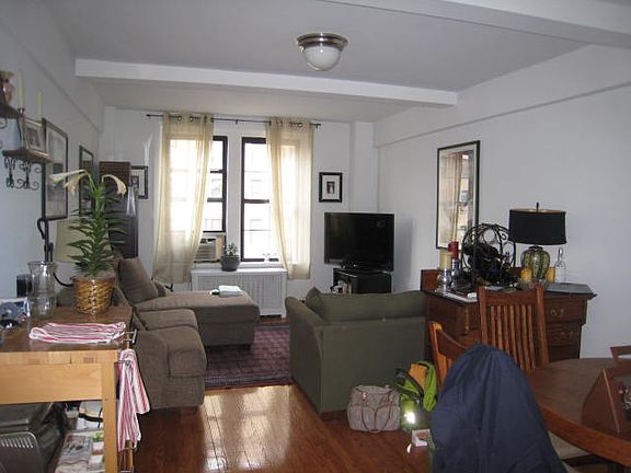 5th image of 50 W 72nd St APT 1202