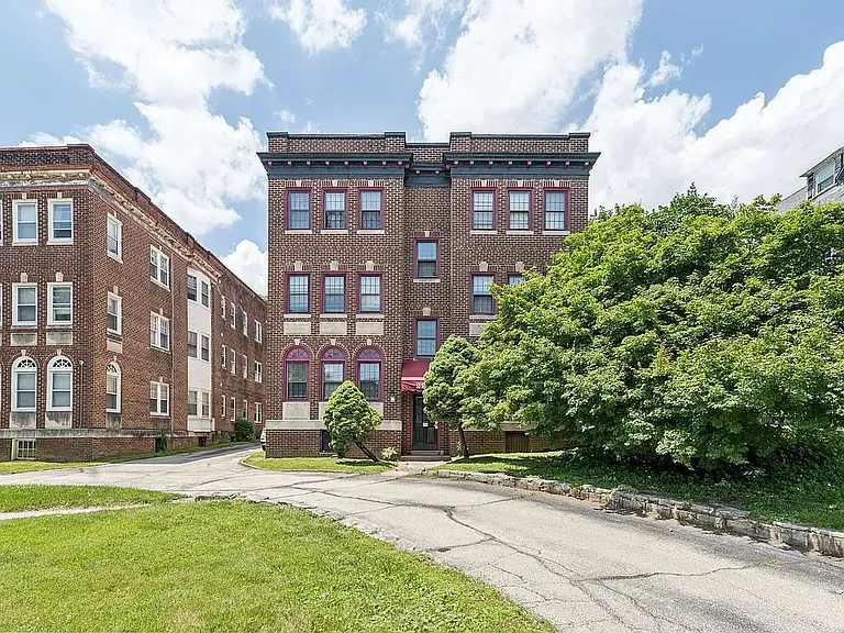 2254 Bryn Mawr Ave #3 — Photo 9