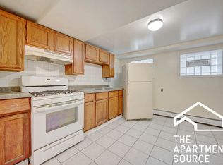 5216 W Crystal St, Chicago, IL 60651