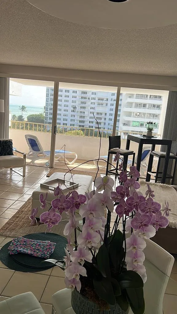 3 bed, 1260 sqft, $6,000 — Photo 2