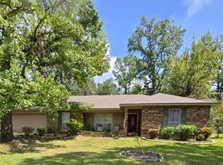 210 Fendler Pkwy, Pineville, LA 71360
