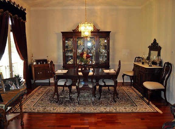 Formal Dining