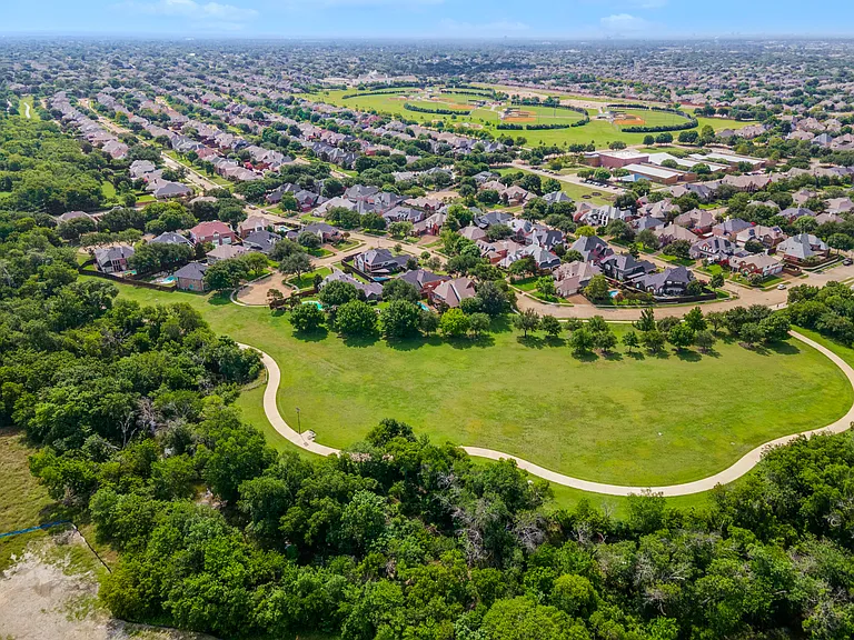 4633 Oak Shores Dr — Photo 30