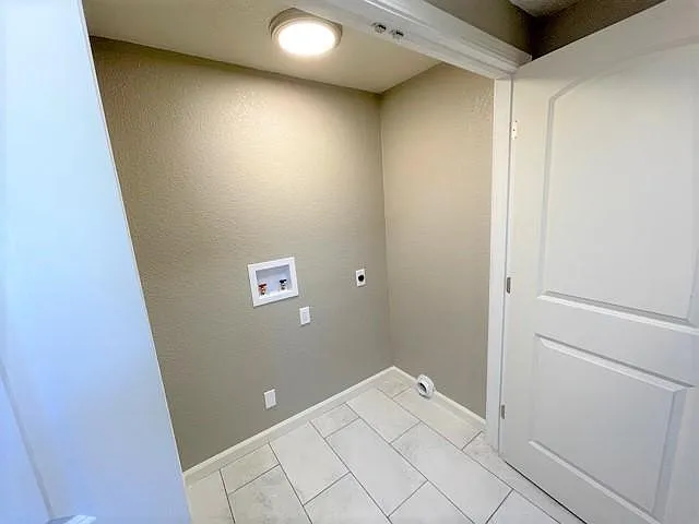 481 McKnight Ln — Photo 24