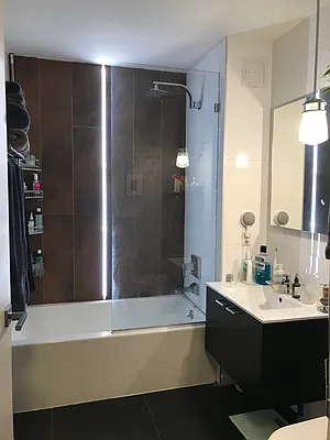 Rented by City Vista Inc | media 10