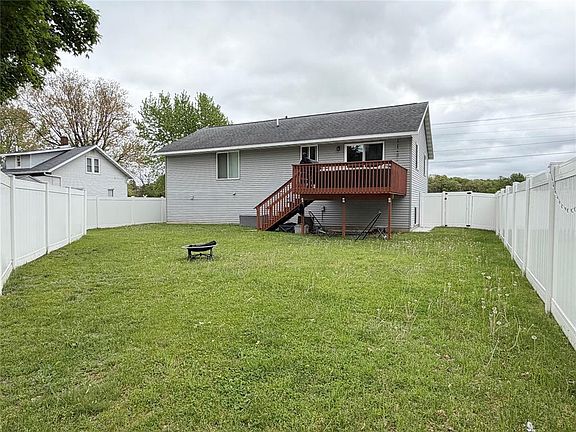 4th image of 3246 Anderson Drive
