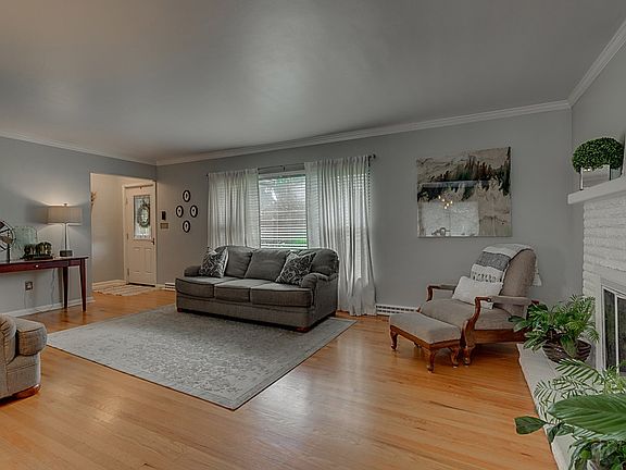 4th image of 407 Olivia Ln