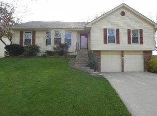 5712 N Norton Pl, Kansas City, MO 64119