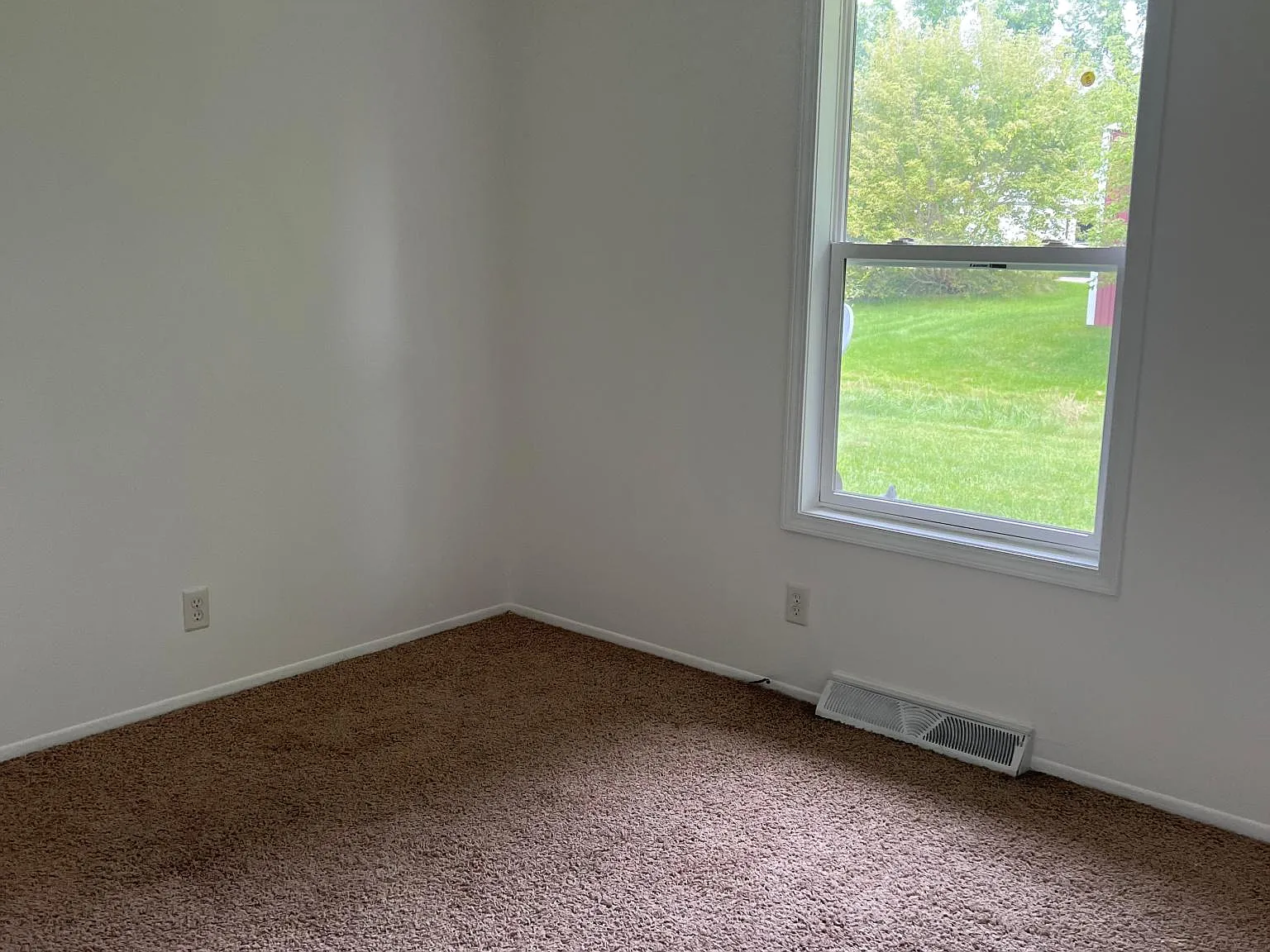 Emily Ln, Port Huron — Photo 3