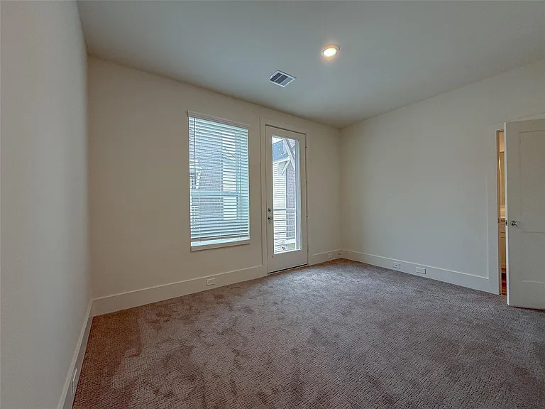 881 Rachel St #D — Photo 19
