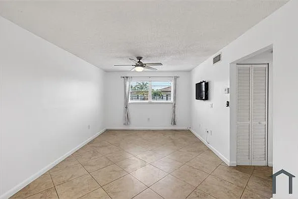 600 SW 2nd Ave #240-D — Photo 35