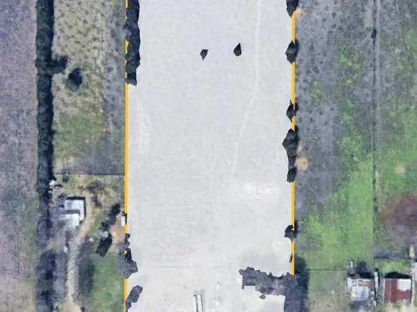 2781 Bear Creek Rd, Lancaster, TX 75146