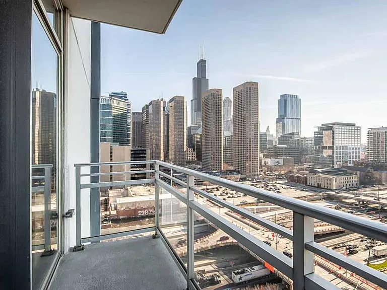 737 W Washington Blvd #1508 — Photo 24