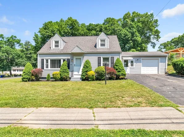 800 Wilbraham Rd, Springfield, MA 01109
