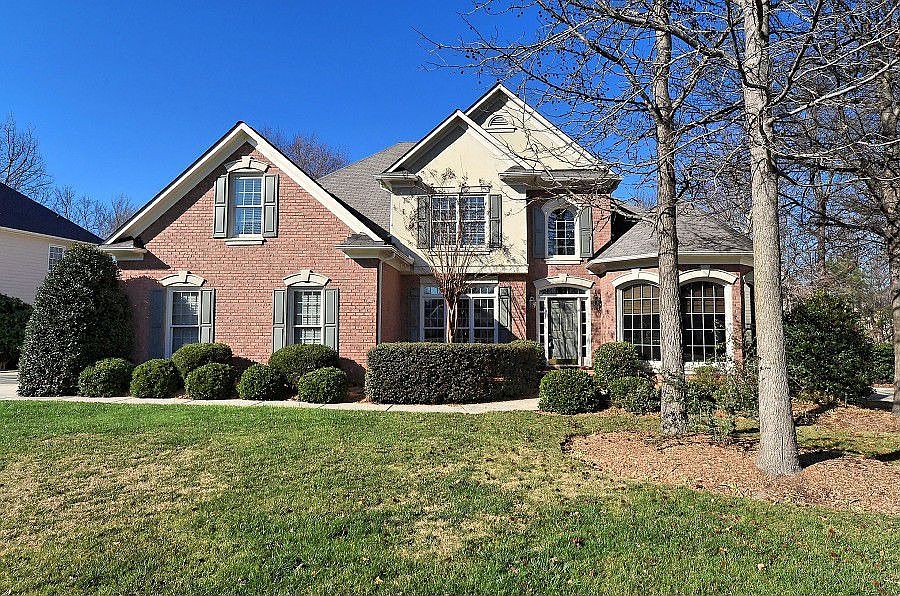 1st image of 10020 Southmoor Ln