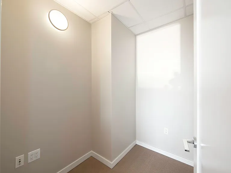 181 W 1st Ave #1102 — Photo 11