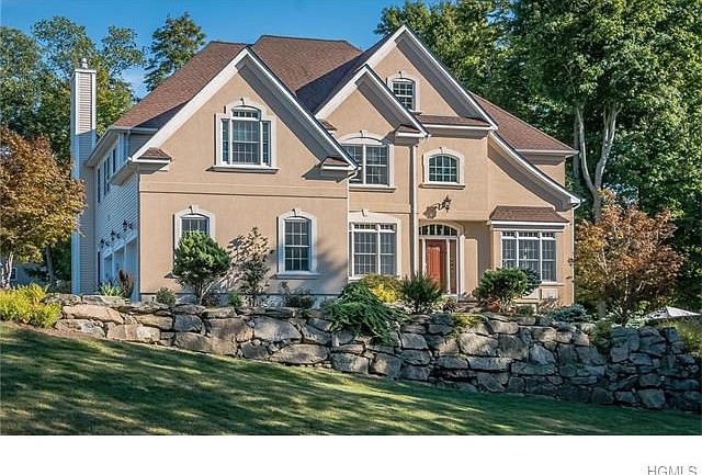 1st image of 8 Balmoral Ct
