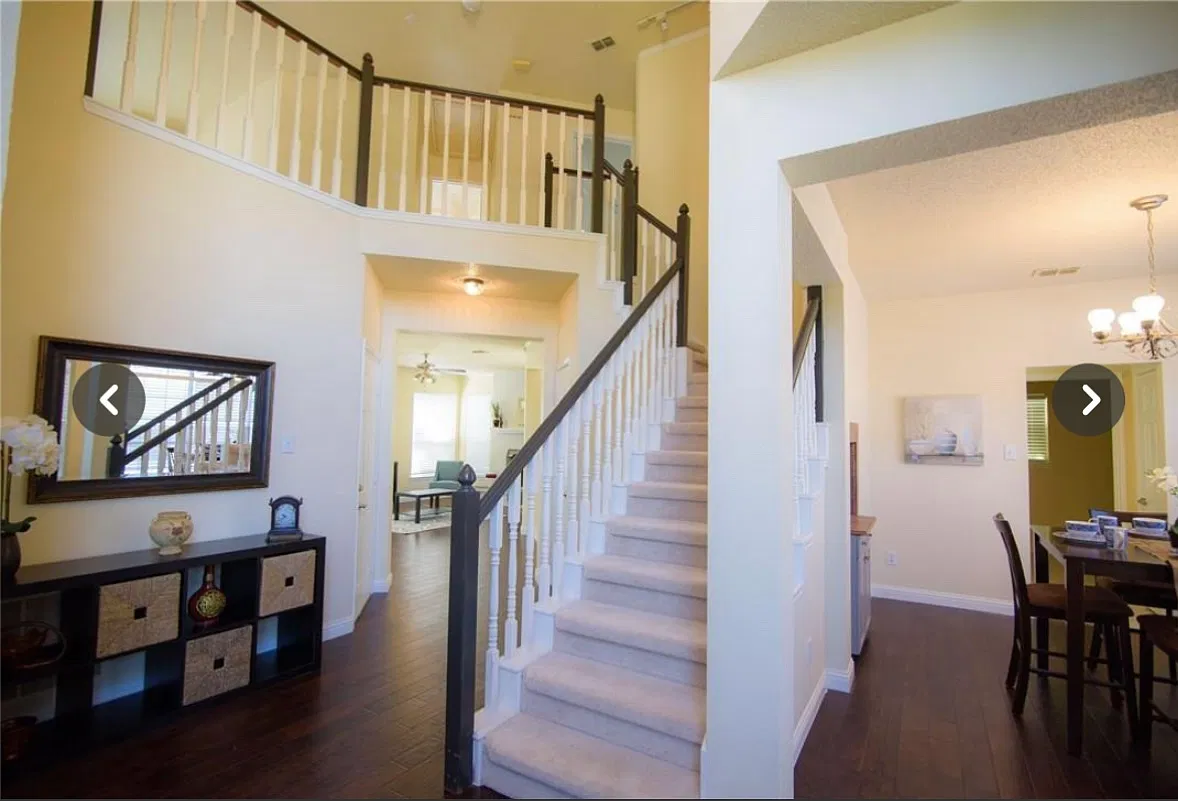 3 bed, 2078 sqft, $2,700 — Photo 2