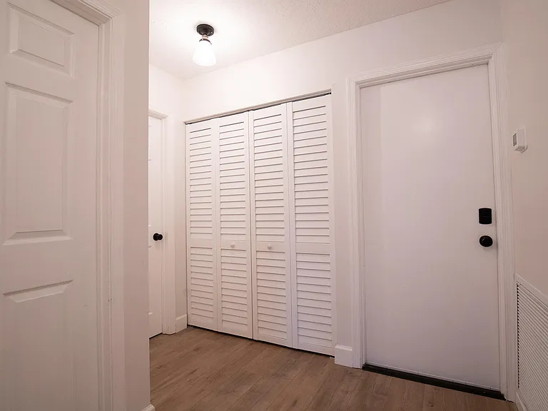 2761 Neaton Ct — Photo 10