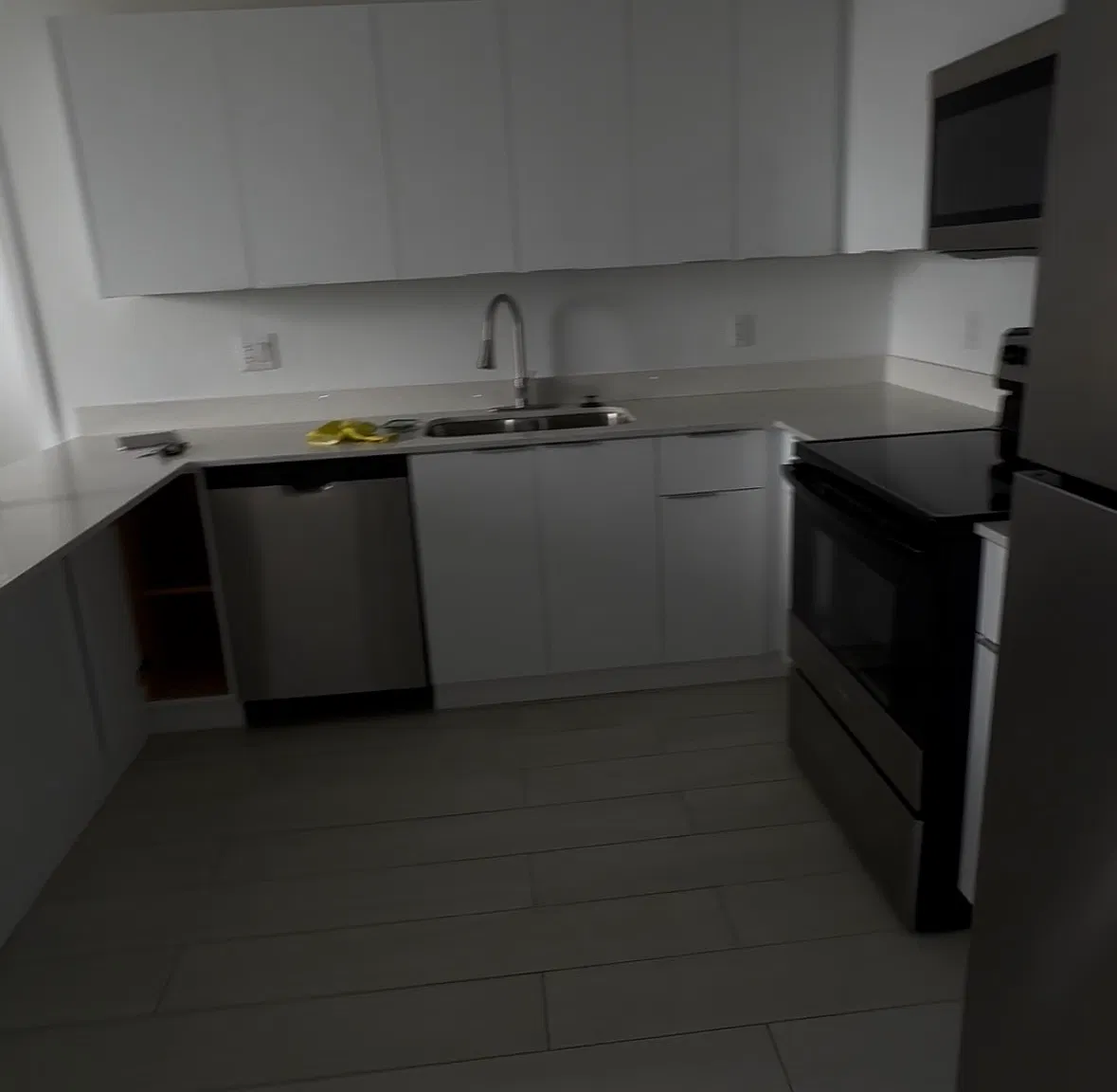 2 bed, 1000 sqft, $3,200 — Photo 1