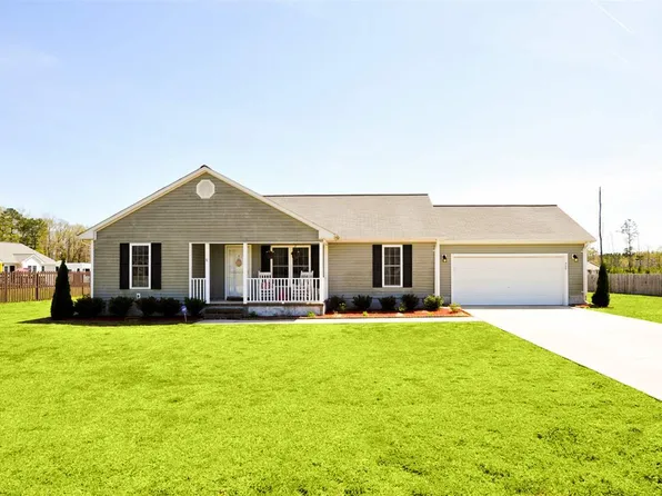 303 Murphy Dr, Jacksonville, NC 28540