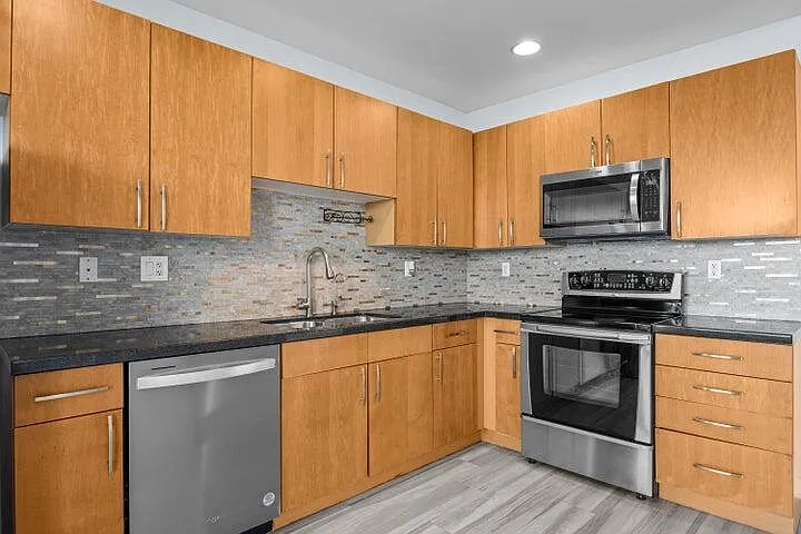 300 S Australian Ave #808 — Photo 12