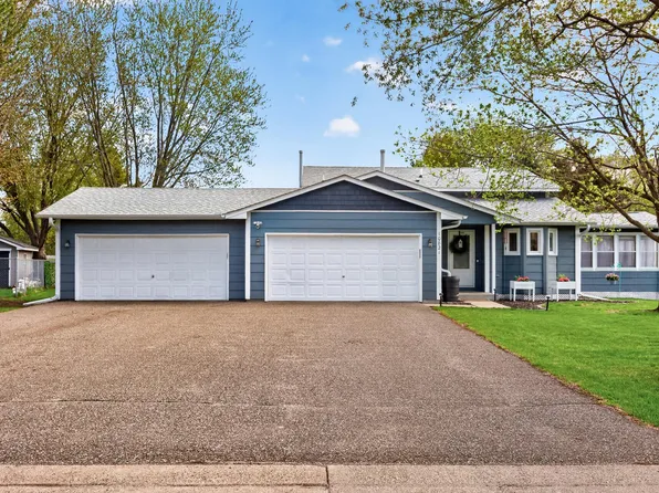 10821 Packard St NE, Blaine, MN 55014