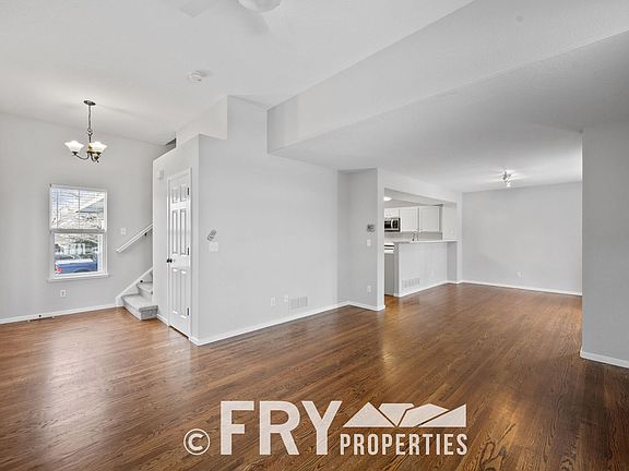 5th image of 805 Union St