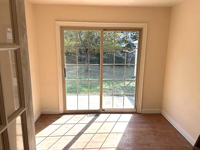 4009 Halifax Rd — Photo 12
