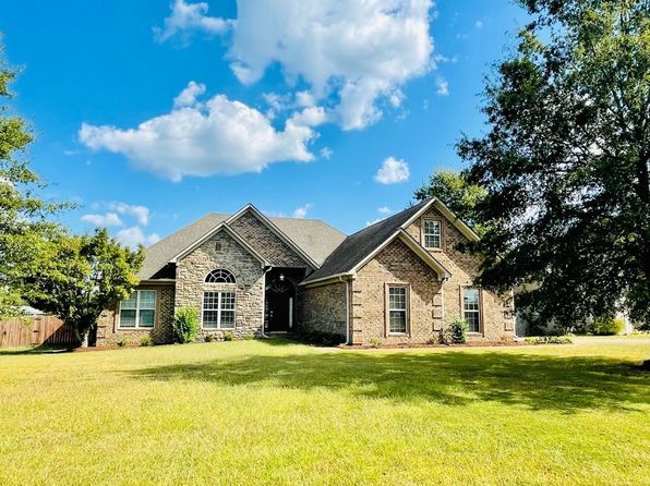 26 Spencer Dr